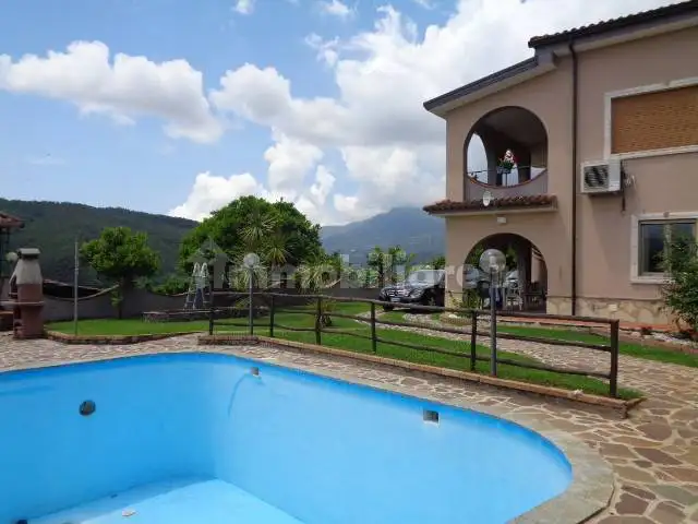 Villa in vendita a Orria
