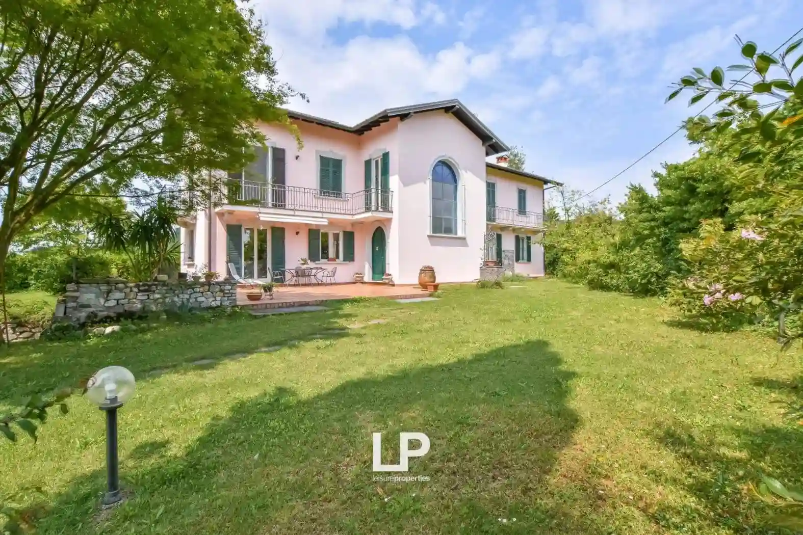Villa - foto 2