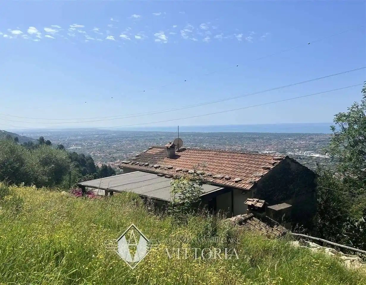 Rustico - Casale in vendita a Pietrasanta