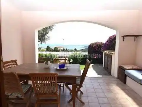 Appartamento in vendita a Arzachena