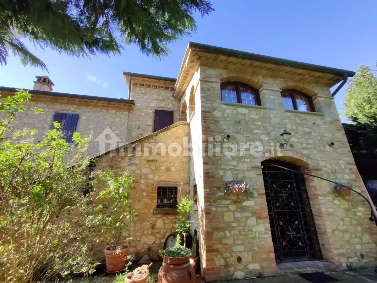 Casa indipendente in vendita a Città di Castello