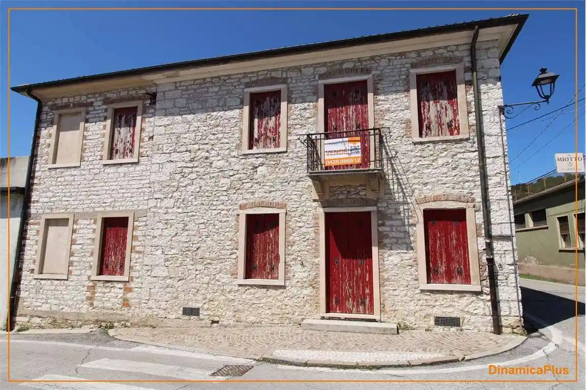 Palazzo - Edificio in vendita a Valdobbiadene