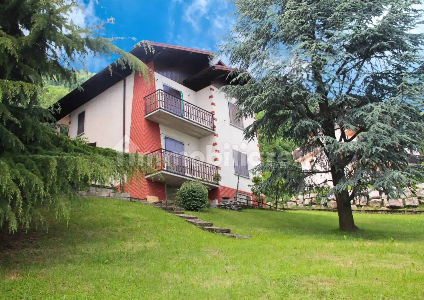 Villa in vendita a Alzano Lombardo
