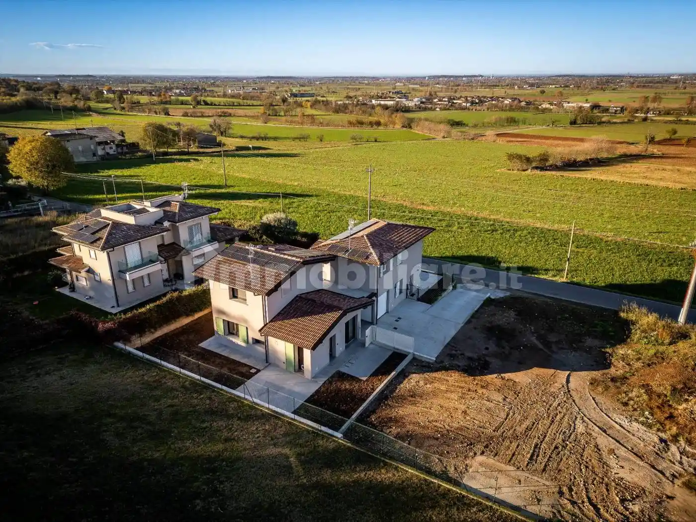 Villa in vendita a Lonato del Garda