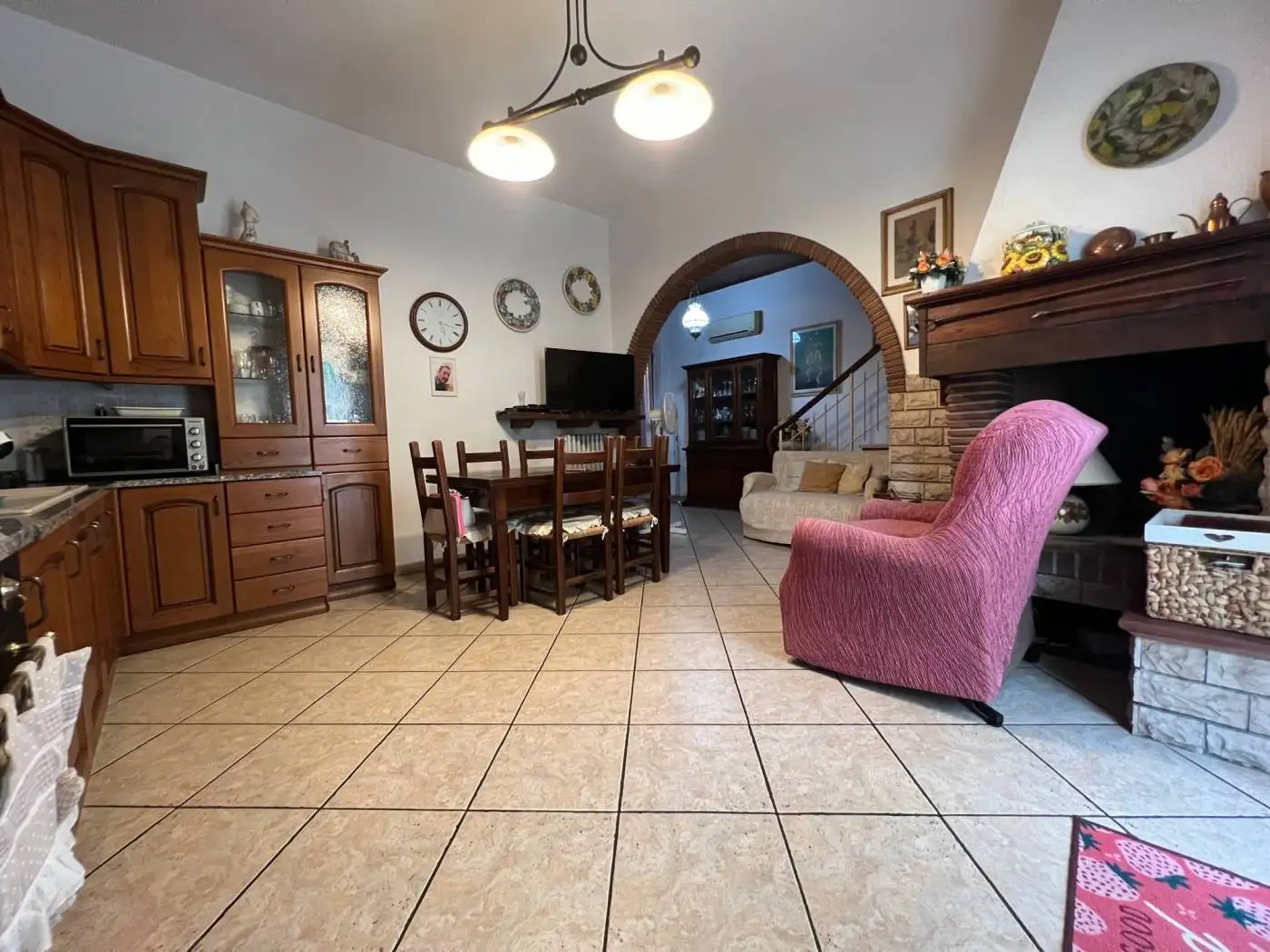 Casa indipendente in affitto a Campi Bisenzio