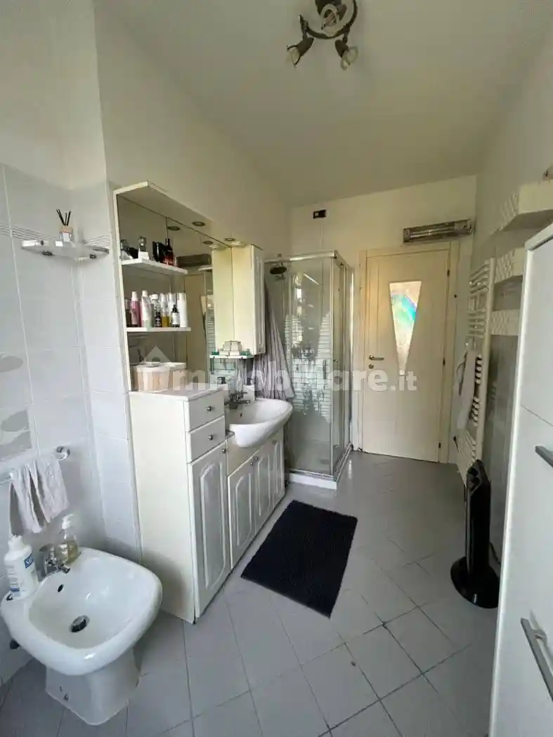 Trilocale piazza Don Giacomo Bonavia, Centro, Villanova d'Albenga - foto 4