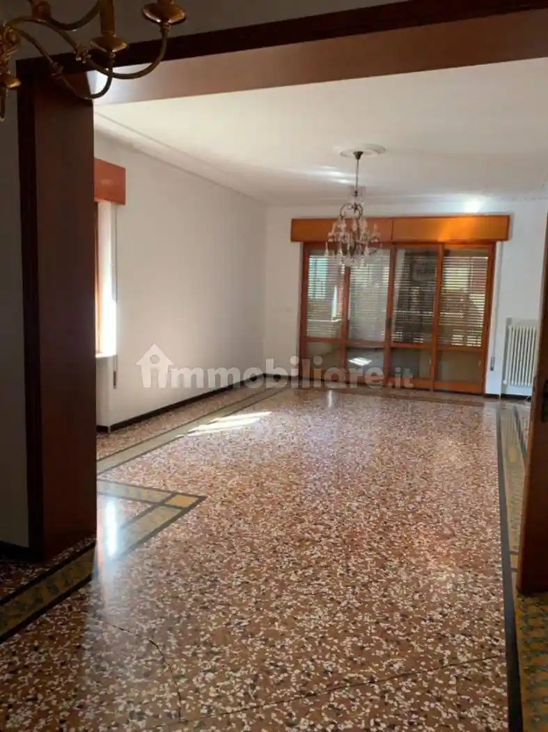 Quadrilocale buono stato, su più livelli, San Pio X, Vicenza - foto 2