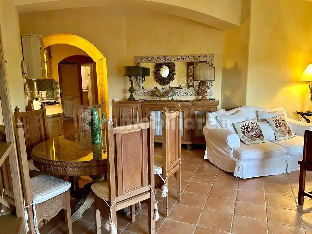 Appartamento in vendita a Arzachena