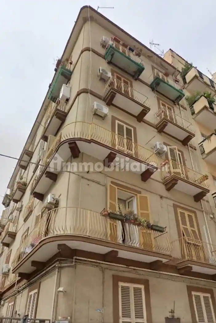 Appartamento in affitto a Taranto