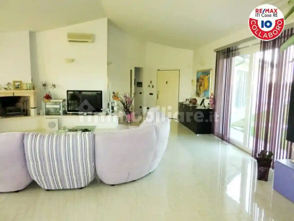 Villa in vendita a Cerveteri