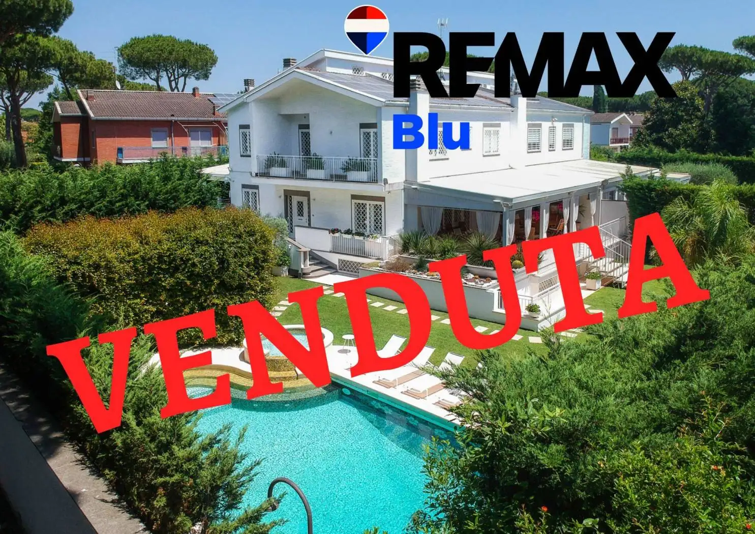 Villa bifamiliare in vendita a Roma