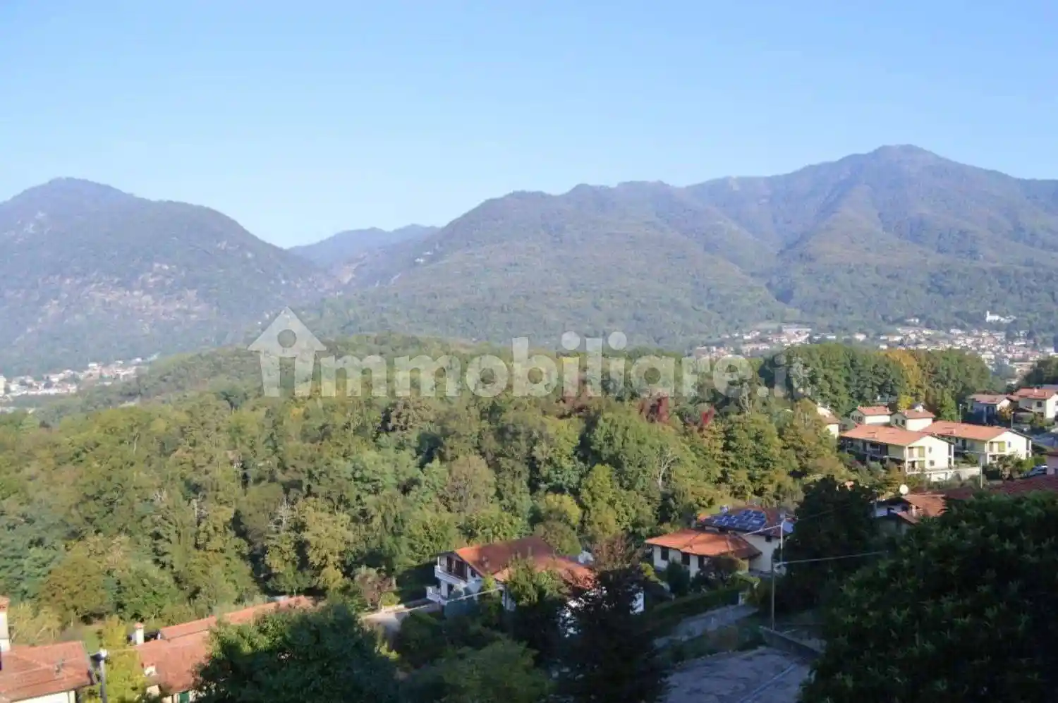 Appartamento in vendita a Gemonio