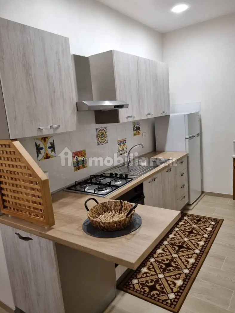 Palazzo - Edificio in affitto a Alcamo