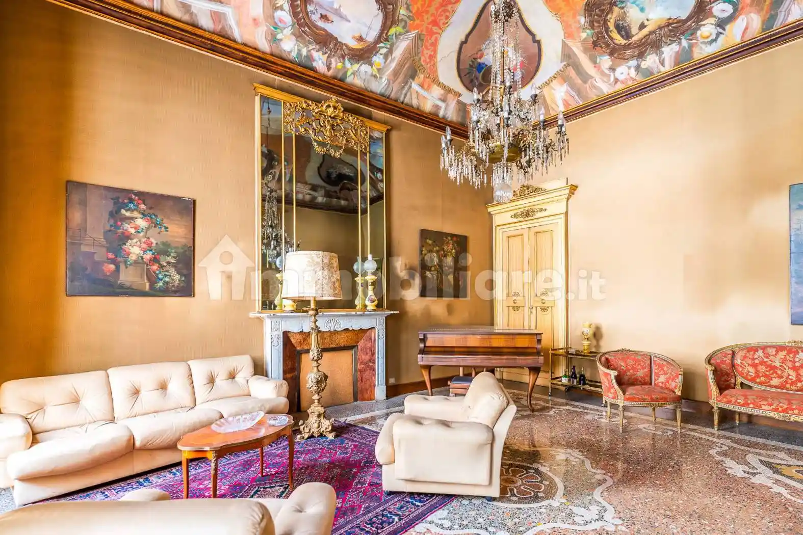 Palazzo - Edificio in vendita a Casale Monferrato