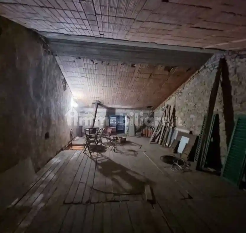 Casa indipendente in vendita a Vernio