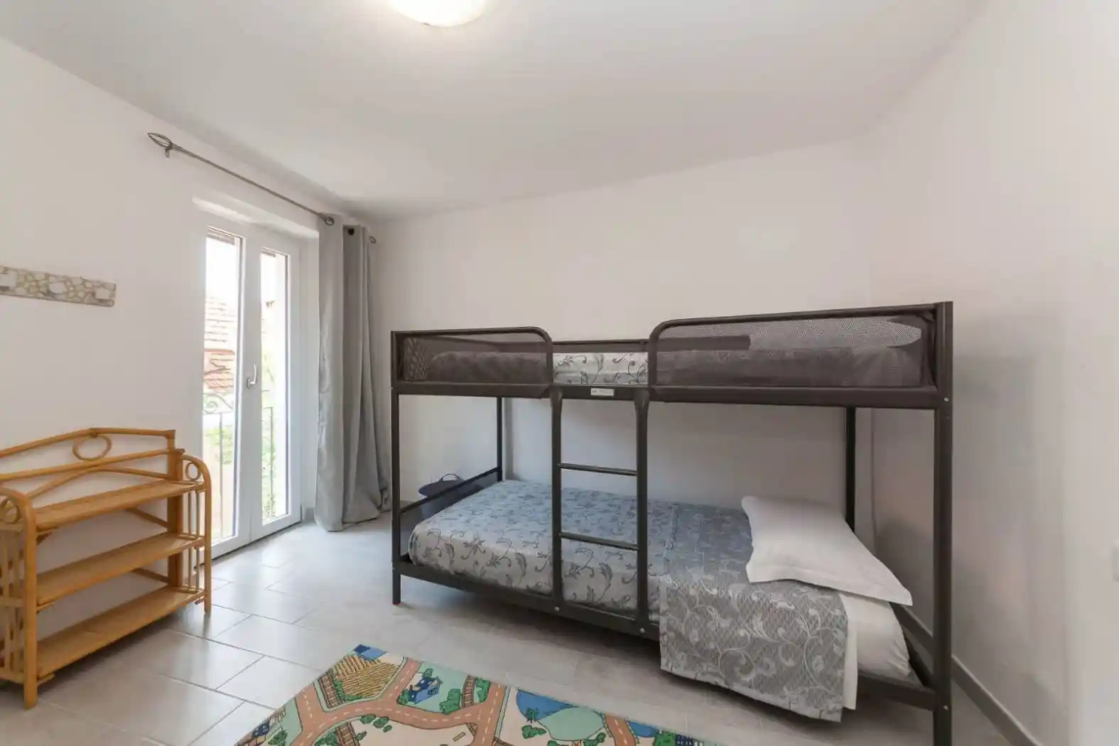 Terratetto unifamiliare via Alfredo Cuccuini 13, Maccagno, Maccagno con Pino e Veddasca - foto 2