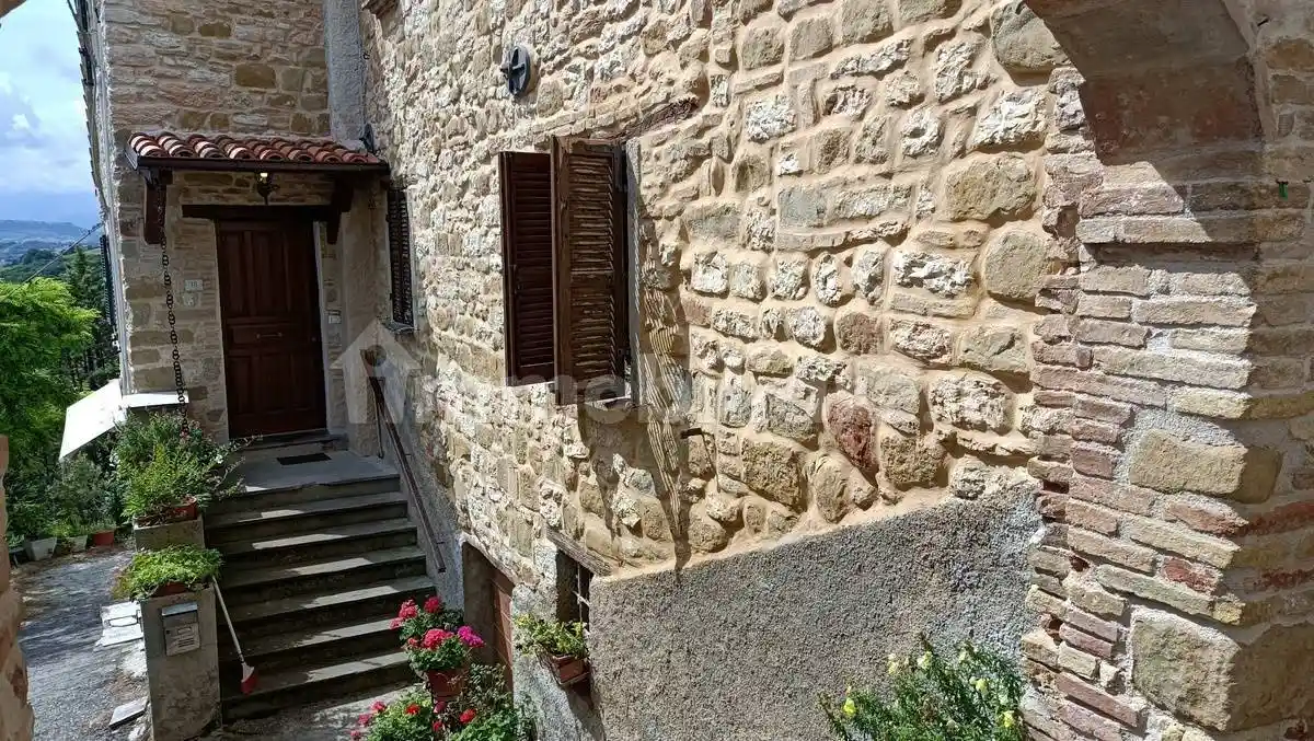 Casa indipendente in vendita a Castelraimondo