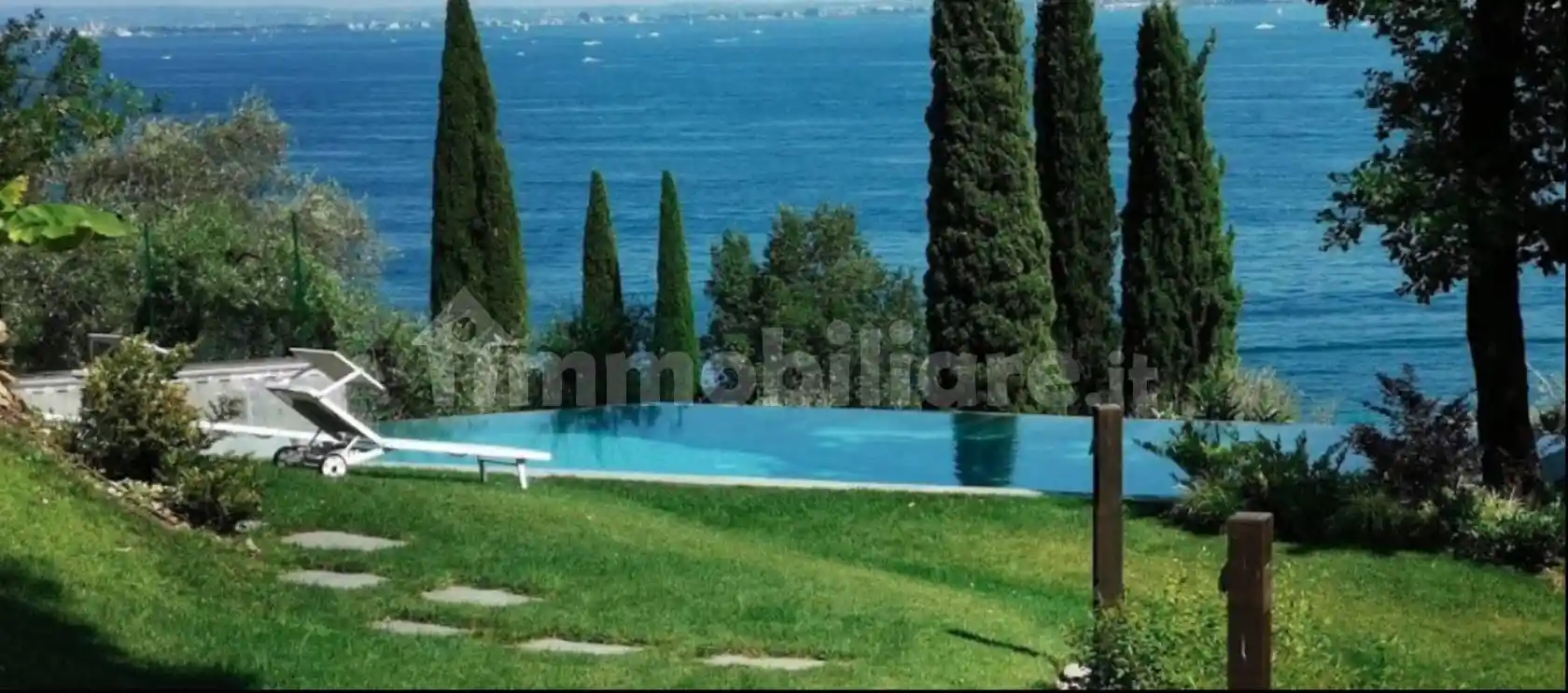 Villa in vendita a Padenghe sul Garda
