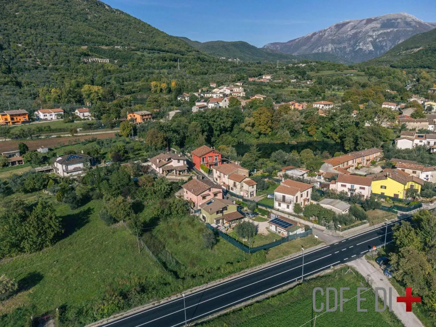 Villa unifamiliare via Villa Reale, Vasche, Castel Sant'Angelo - foto 3