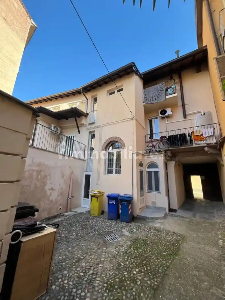 Appartamento in affitto a Pavia