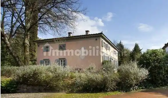 Villa in vendita a Capannori