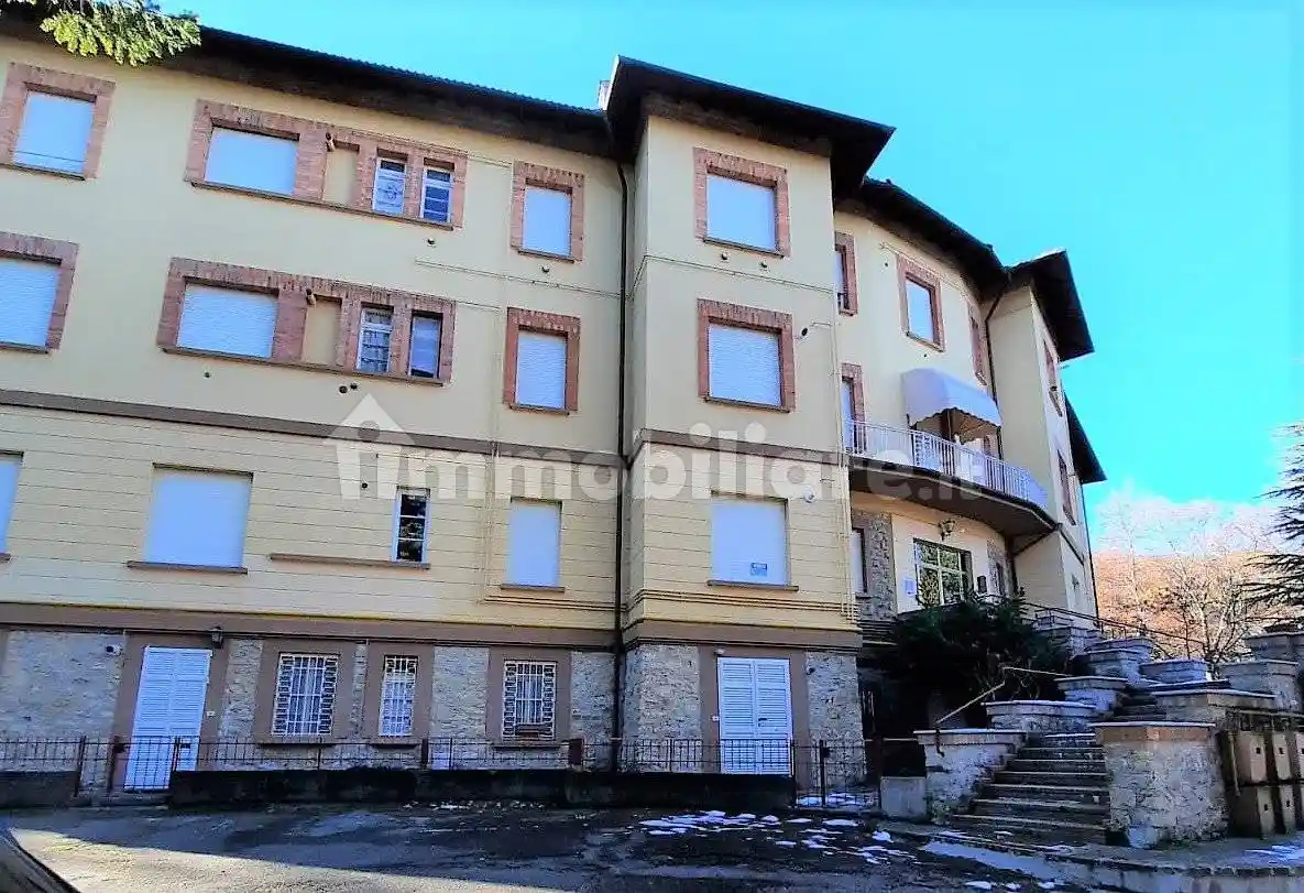 Appartamento in vendita a Fabbrica Curone