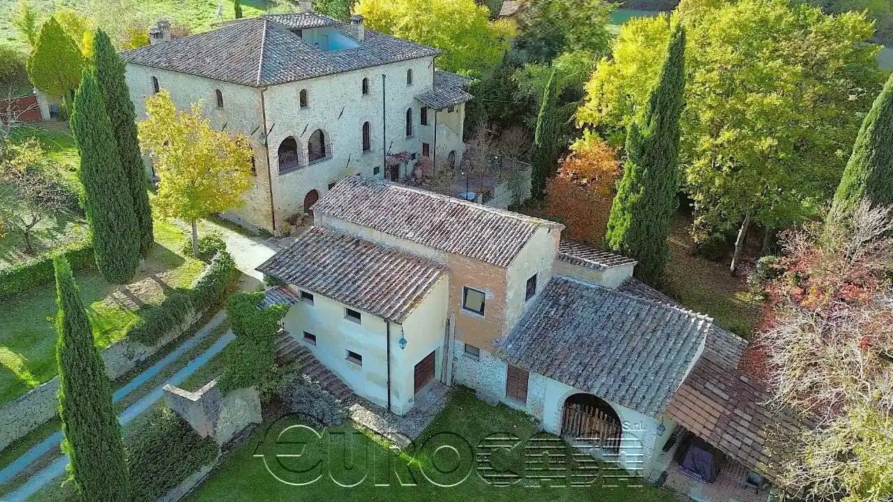 Rustico - Casale in vendita a Città di Castello