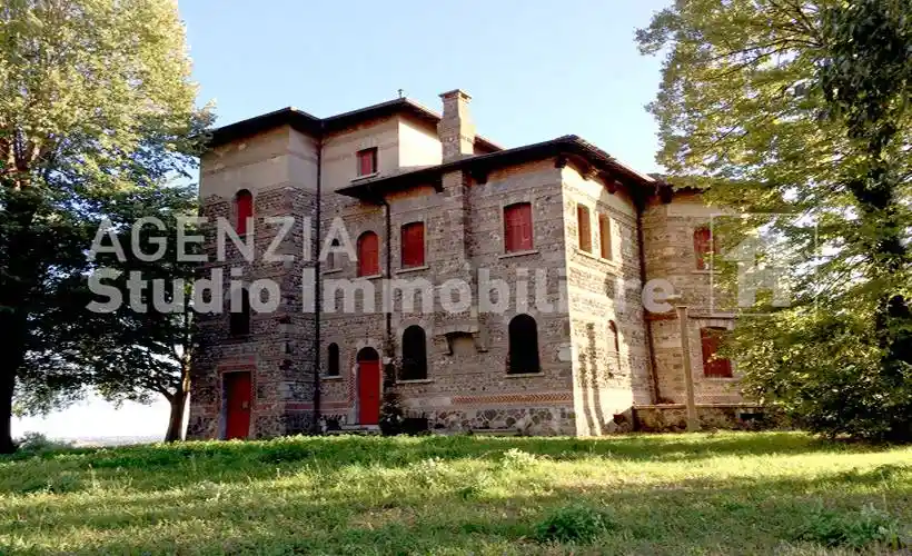 Villa in vendita a Valeggio sul Mincio