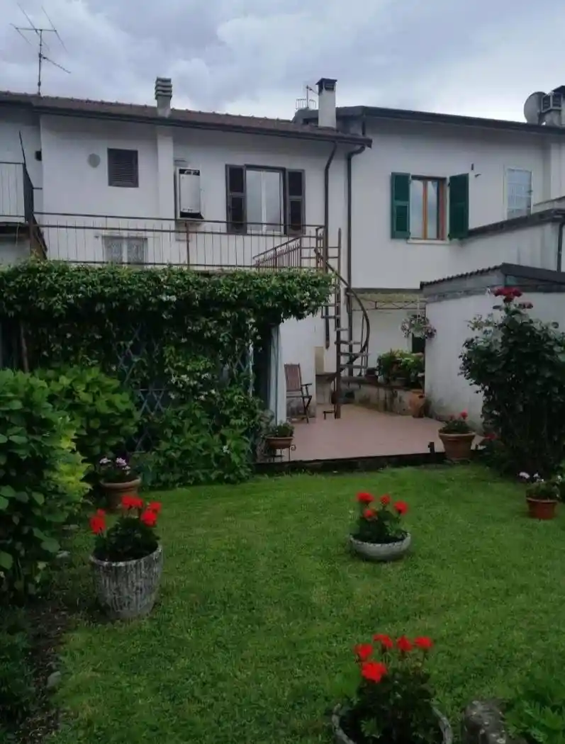 Casa indipendente in vendita a Fivizzano