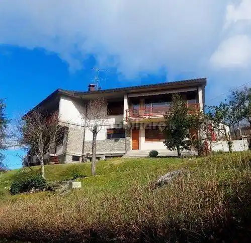 Appartamento in vendita a Alto Reno Terme