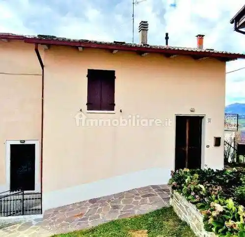 Appartamento in vendita a Alto Reno Terme