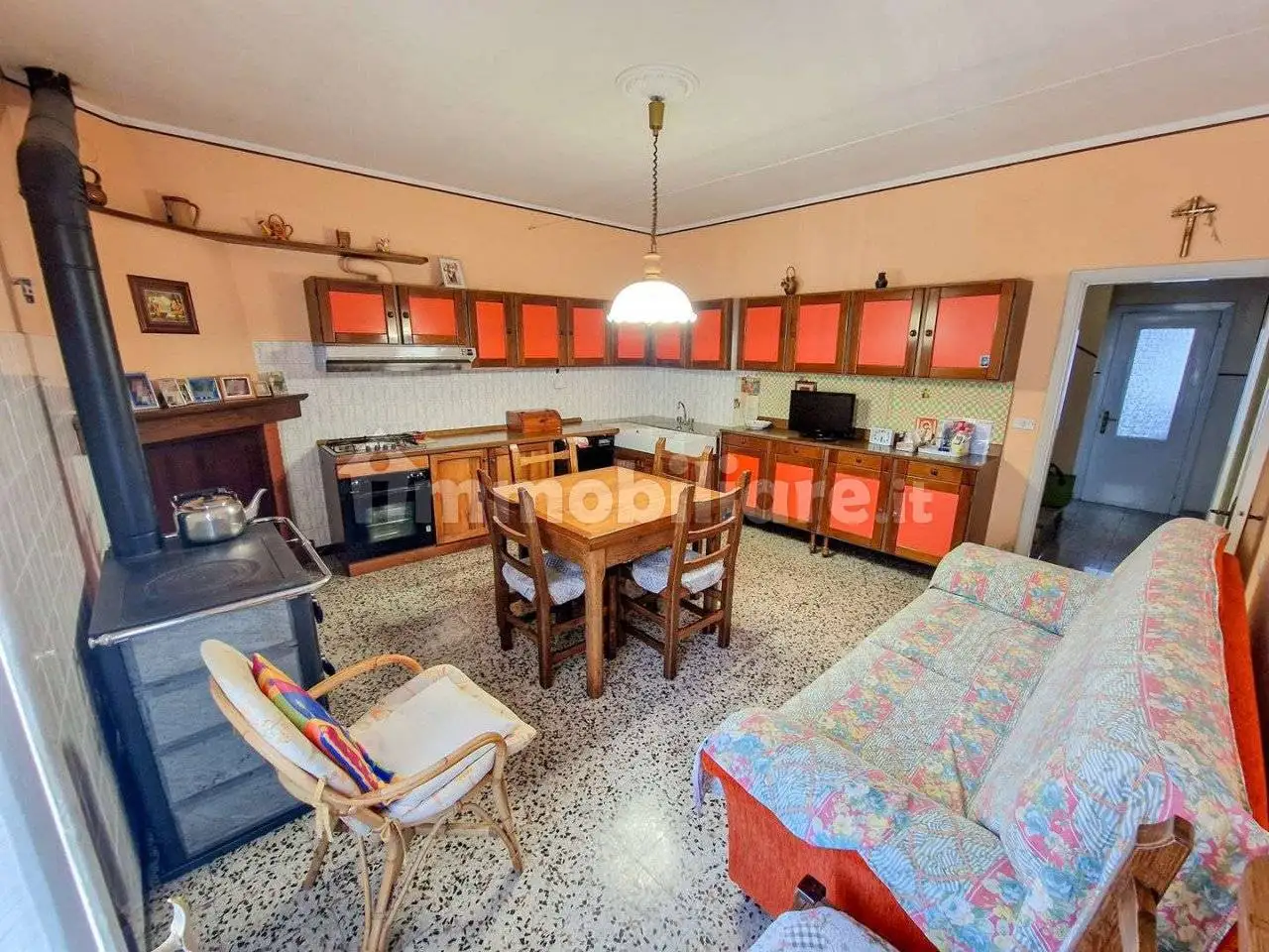 Quadrilocale piazza del Pino, Centro, Borgo Pace - foto 4