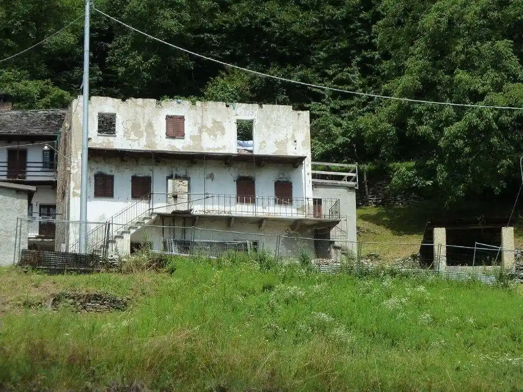 Rustico - Casale in vendita a Varzo