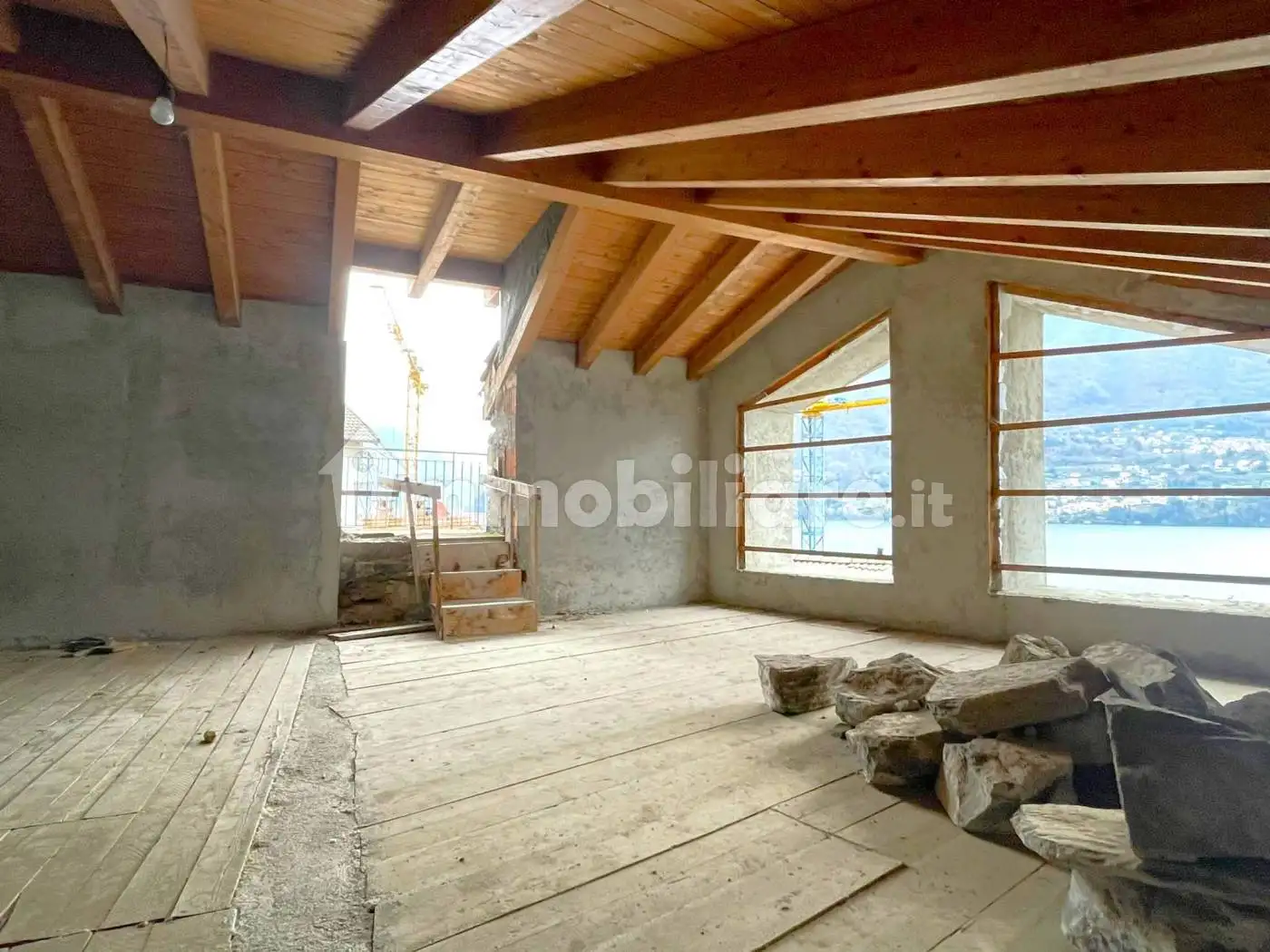 Villa in vendita a Brienno