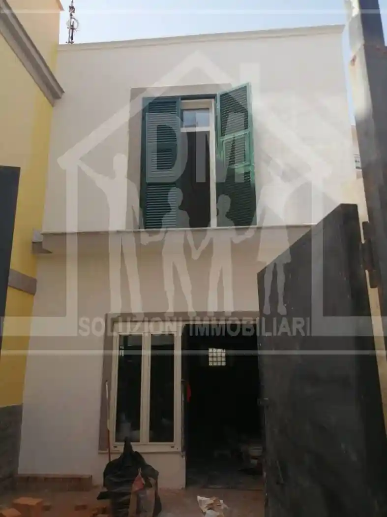 Palazzo - Edificio in vendita a Napoli