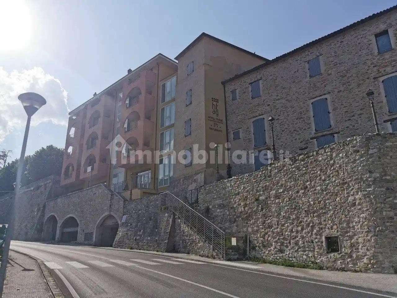 Palazzo - Edificio in vendita a Macerata Feltria