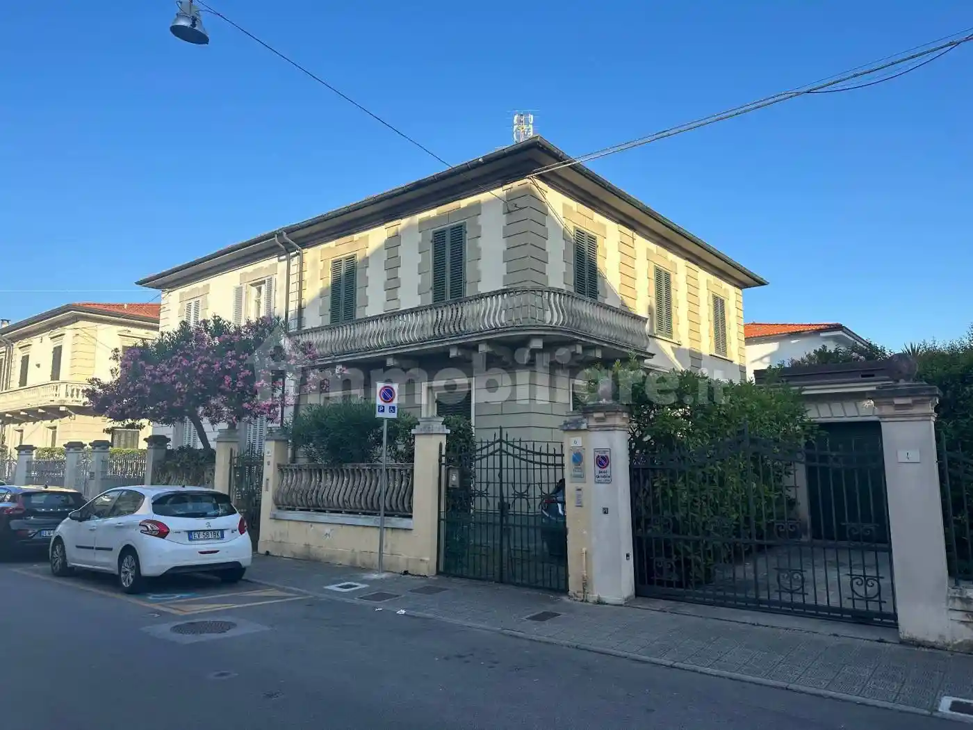 Villa in vendita a Viareggio