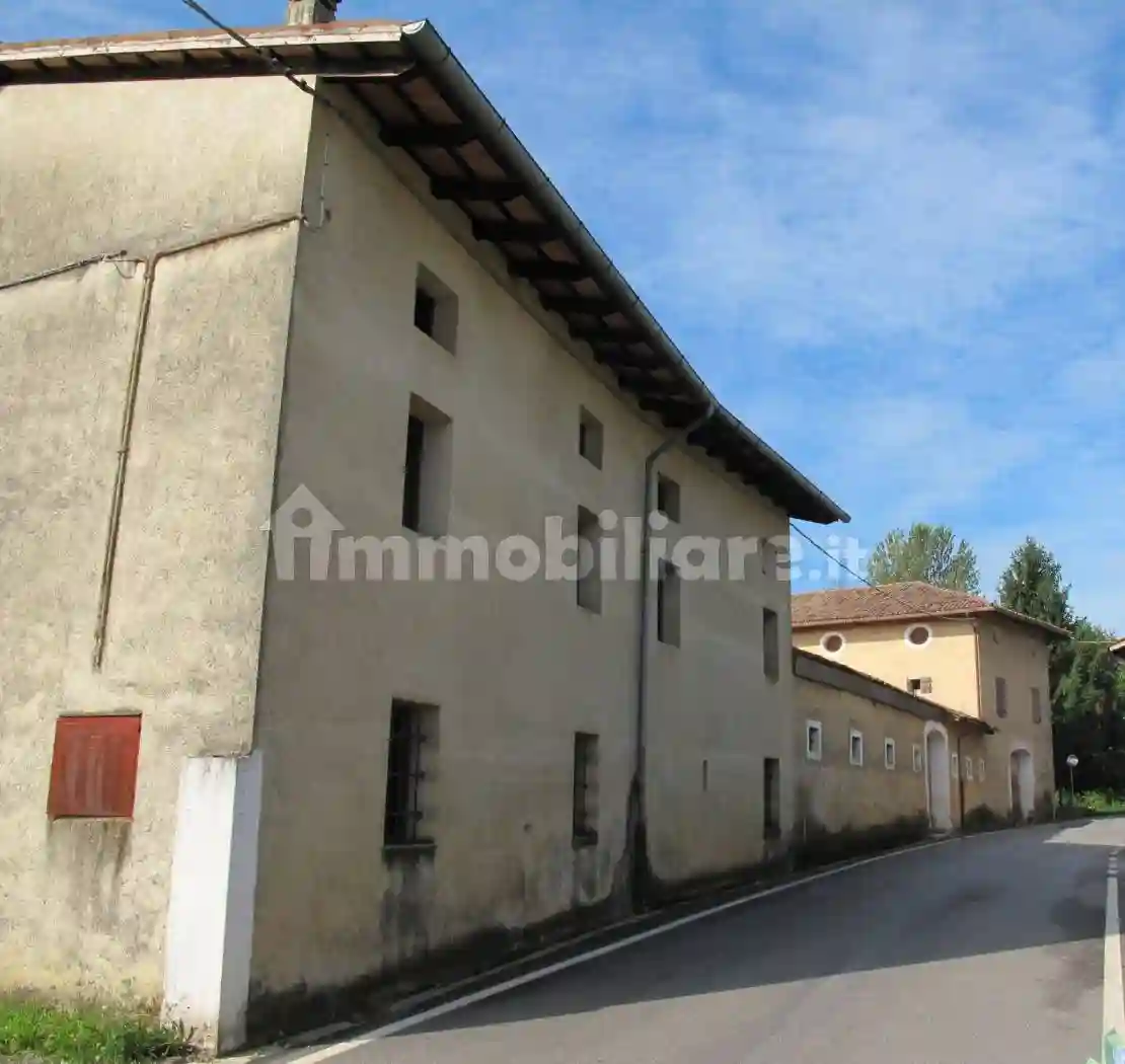 Casale via San Rocco, Colloredo Di Monte Albano Lauzzana, Colloredo di Monte Albano - foto 4