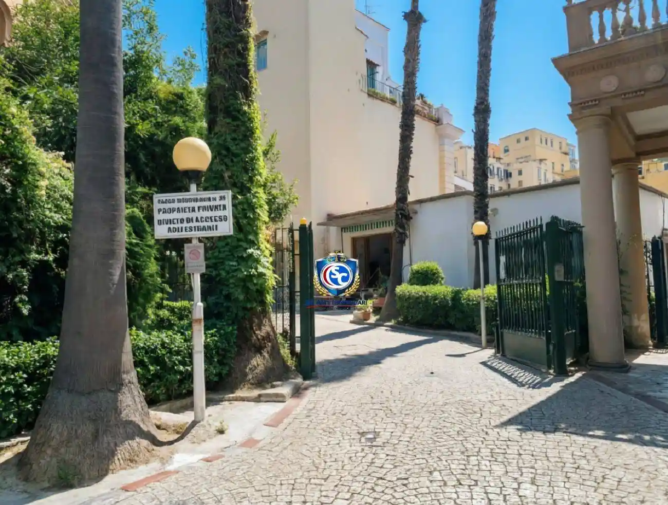 Appartamento in vendita a Napoli