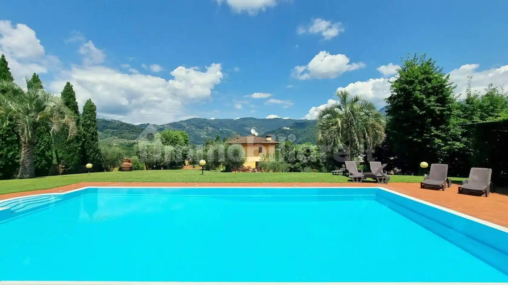 Villa in vendita a Lucca