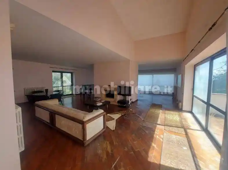 Casa indipendente in vendita a Monte Compatri