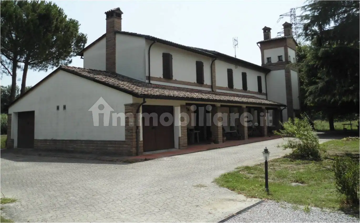 Villa in vendita a Forlì
