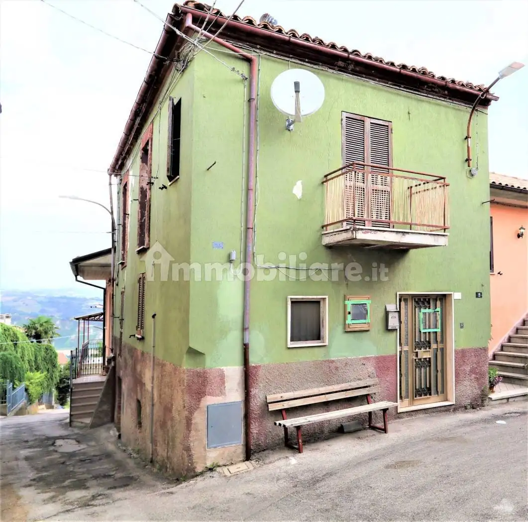 Casa indipendente in vendita a Basciano