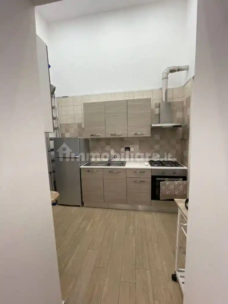 Bilocale piazza Carlo III 4, Arenaccia, Napoli - foto 4