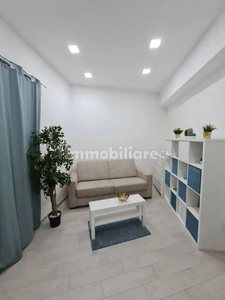 Bilocale piazza Carlo III, San Carlo All'Arena, Napoli - foto 3