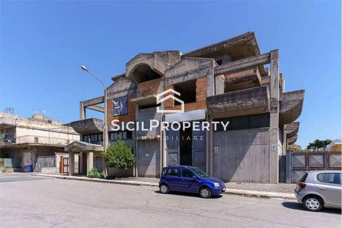 Palazzo - Edificio in vendita a Fiumefreddo di Sicilia