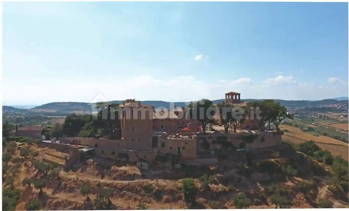 Rustico - Casale in vendita a Magione