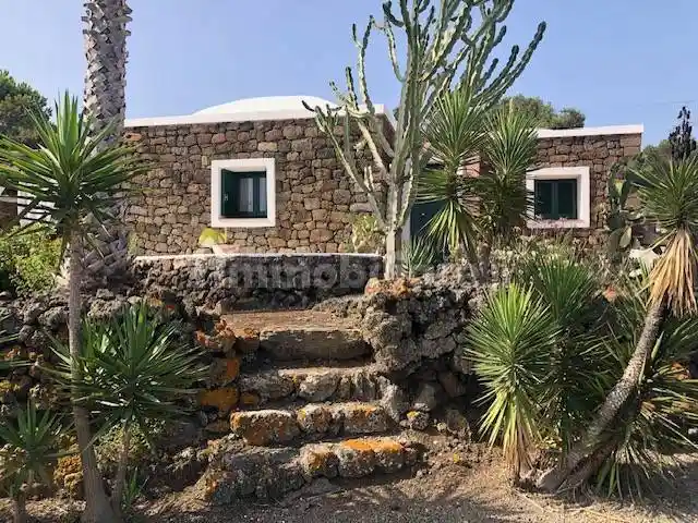 Villa in vendita a Pantelleria