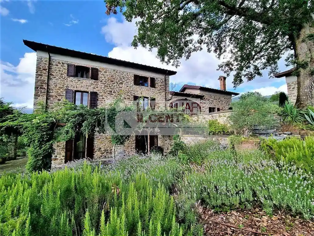 Villa in vendita a Bagnone