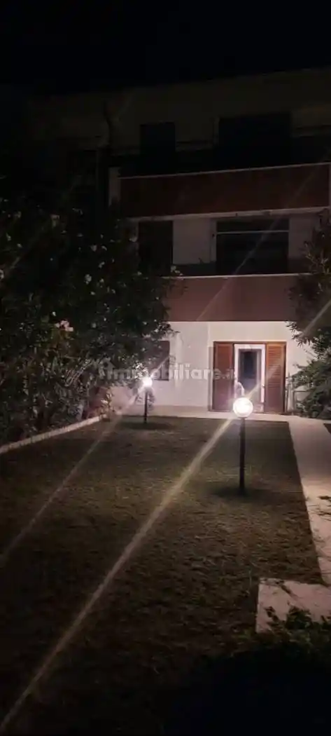 Appartamento in villa via delle Petunie 20, Lido di Cincinnato - Sirene, Anzio - foto 3